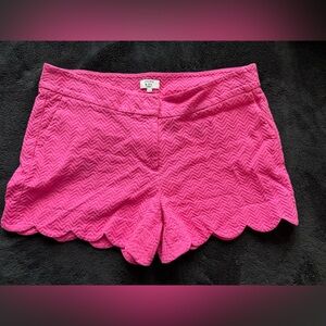 Crown & Ivy Pink Shelby Scalloped Hem Shorts Size 12 Petite